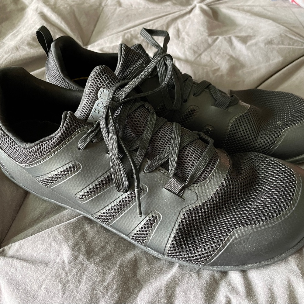 Black Athletic Shoes with Breathable Mesh and Unique Lacing
